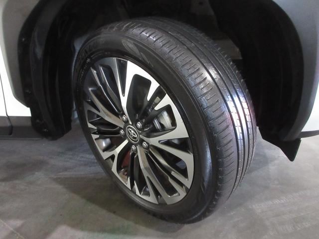 ヤリスクロス ハイブリッドＺ　純正コネクトナビＢｌｕｅｔｏｏｔｈＥＴＣＲカメラワンオーナー　インテリジェントキー　シ－トヒ－タ－　クリソナ　ＵＳＢ　ＬＥＤライト　１オ－ナ－　リアカメラ　クルーズコントロール　整備記録簿　ナビＴＶ（28枚目）