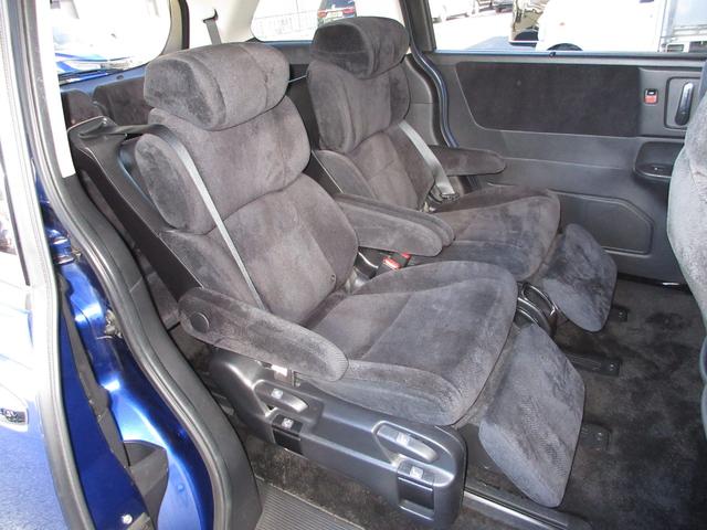 オデッセイ Ｇ・エアロホンダセンシング　純正９インチメモリーナビＢｌｕｅｔｏｏｔｈドラレコＥＴＣＲカメラワンオーナー　クルーズコントロール　キーレス　禁煙　イモビ　ＤＶＤ　フルセグテレビ　Ｂカメ　両側電動ドア　ＵＳＢ　３列シート　アイスト（16枚目）