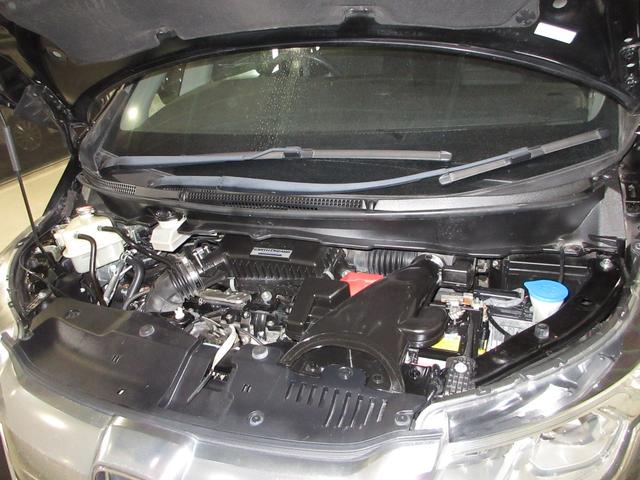 ステップワゴンスパーダ スパーダホンダセンシング　純正９インチメモリーナビＢｌｕｅｔｏｏｔｈＥＴＣＲカメラワンオーナー　盗難防止　助手席エアバッグ　ワンオーナ－　Ｗパワスラ　記録簿有　リアオートエアコン　地デジ　サイドエアバッグ　ＬＥＤライト　スマ鍵（3枚目）