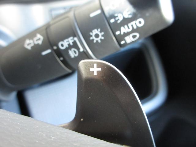 ステップワゴンスパーダ スパーダホンダセンシング　純正９インチメモリーナビＢｌｕｅｔｏｏｔｈＥＴＣＲカメラワンオーナー　盗難防止　助手席エアバッグ　ワンオーナ－　Ｗパワスラ　記録簿有　リアオートエアコン　地デジ　サイドエアバッグ　ＬＥＤライト　スマ鍵（14枚目）