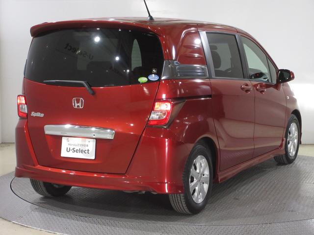 フリードスパイク Ｇエアロ　ＣＤコンポＥＴＣワンオーナー　１オーナー車　インテリキー　キーレス　整備記録簿　助手席エアバッグ　イモビライザー　ＡＡＣ　運転席エアバッグ　パワーウィンドウ　パワーステアリング　ＡＢＳ　ＵＳＢポート（7枚目）