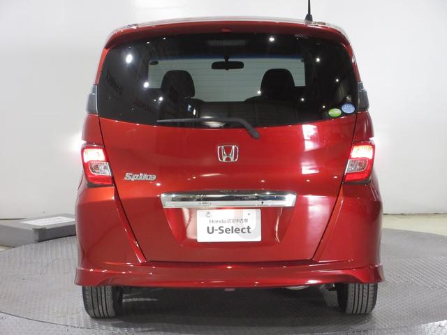 フリードスパイク Ｇエアロ　ＣＤコンポＥＴＣワンオーナー　１オーナー車　インテリキー　キーレス　整備記録簿　助手席エアバッグ　イモビライザー　ＡＡＣ　運転席エアバッグ　パワーウィンドウ　パワーステアリング　ＡＢＳ　ＵＳＢポート（8枚目）