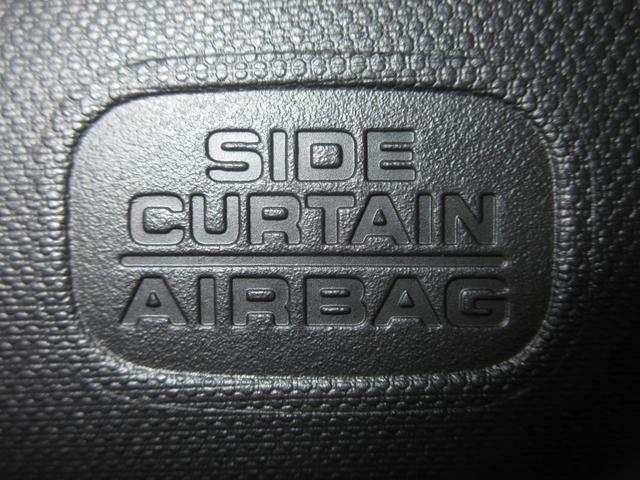 フィットハイブリッド Ｓホンダセンシング　純正メモリーナビＢｌｕｅｔｏｏｔｈドラレコＥＴＣＲカメラワンオーナー　スマ－トキ－　ナビＴＶ　禁煙　アクティブクルーズコントロール　パワーウインドウ　ドライブレコーダ　サイドエアバック　ＤＶＤ再生（12枚目）