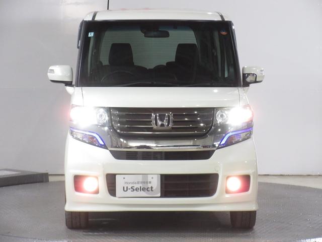 Ｎ－ＢＯＸカスタム Ｇ・ターボパッケージ　デュアルサイズＣＤコンポＥＴＣＲカメラ　セキュリティ　バツクカメラ　ワンセグテレビ　パワーウインドウ　スマートキープッシュスタート　ナビ＆ＴＶ　禁煙　ＥＴＣ付き　ＥＳＣ　キーレスエントリー　ＤＶＤ再生（5枚目）