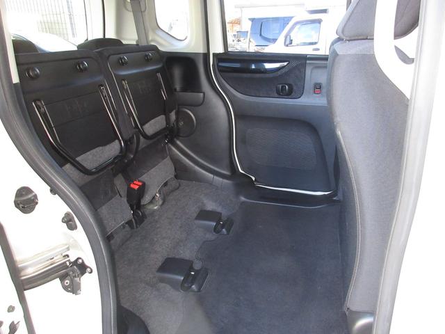 Ｎ－ＢＯＸカスタム Ｇ・ターボパッケージ　デュアルサイズＣＤコンポＥＴＣＲカメラ　セキュリティ　バツクカメラ　ワンセグテレビ　パワーウインドウ　スマートキープッシュスタート　ナビ＆ＴＶ　禁煙　ＥＴＣ付き　ＥＳＣ　キーレスエントリー　ＤＶＤ再生（16枚目）