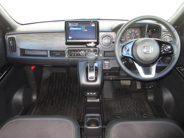 Ｎ－ＯＮＥ プレミアム　ホンダセンシング純正８インチメモリーナビＢｌｕｅｔｏｏｔｈドラレコＥＴＣＲカメラワンオーナー　ＵＳＢポート　ワンオーナー車　衝突軽減　ＥＳＣ　コーナーセンサー　ＬＥＤ　シ－トヒ－タ－　バックカメラ（8枚目）