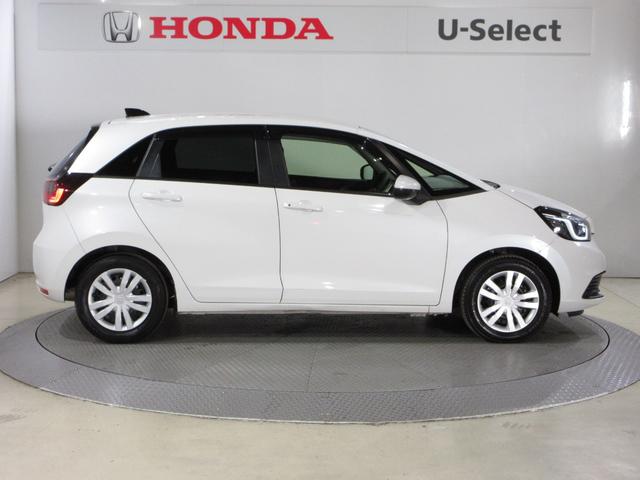 フィット ホーム　ホンダセンシング純正８インチメモリーナビＢｌｕｅｔｏｏｔｈドラレコＥＴＣＲカメラワンオーナー　記録簿　衝突軽減　リアカメラ　ソナー　ＵＳＢ接続　ＡＡＣ　横滑り防止機能　サイドエアバック　ワンオーナー車（6枚目）