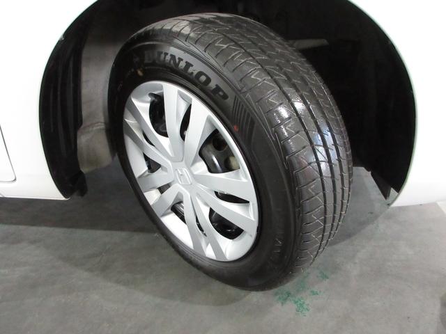 フィット ホーム　ホンダセンシング純正８インチメモリーナビＢｌｕｅｔｏｏｔｈドラレコＥＴＣＲカメラワンオーナー　記録簿　衝突軽減　リアカメラ　ソナー　ＵＳＢ接続　ＡＡＣ　横滑り防止機能　サイドエアバック　ワンオーナー車（20枚目）