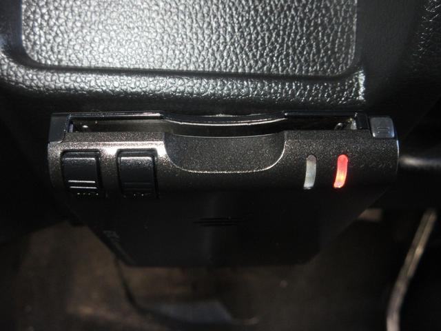 フィットハイブリッド Fパッケージ 純正メモリーナビETCRカメラ コーナーセンサー 横滑り防止システム AAC PW エアバック スマートキー&プッシュスタート ABS キーレス 記録簿 4WD Wエアバック イモビライザー パワステ(10枚目)