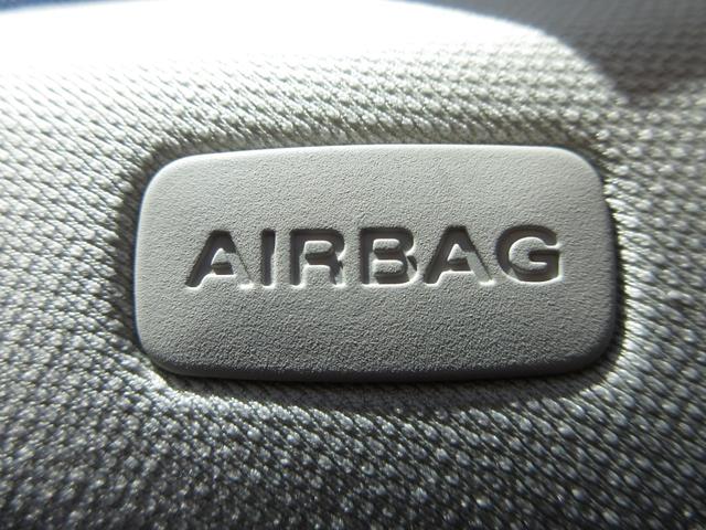 Ｑ３ １．４ＴＦＳＩ　／ワンオーナー／禁煙車／純正ナビ／ＥＴＣ／フルセグ／バックカメラ／音楽録音再生／Ｂｌｕｅｔｏｏｔｈオーディオ／ＣＤ／ＤＶＤ／電動シート／シートヒーター／電動リアゲート／純正アルミホイール／スマートキー（12枚目）