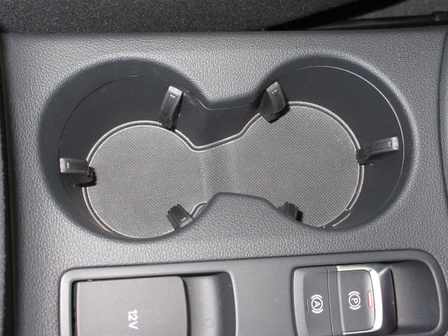 Ｑ３ １．４ＴＦＳＩ　／ワンオーナー／禁煙車／純正ナビ／ＥＴＣ／フルセグ／バックカメラ／音楽録音再生／Ｂｌｕｅｔｏｏｔｈオーディオ／ＣＤ／ＤＶＤ／電動シート／シートヒーター／電動リアゲート／純正アルミホイール／スマートキー（14枚目）