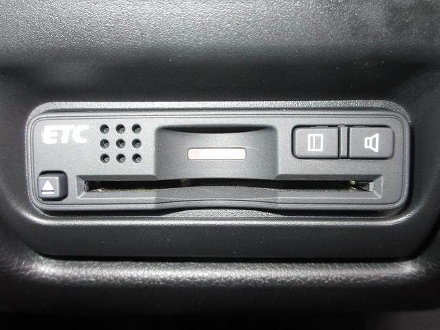 ステップワゴンスパーダ スパーダ・クールスピリット 禁煙車●ワンオーナー●サイドエアーバック●シートヒーター●MTモード●アルミ●メモリーナビ●全方位カメラ●フルセグ●リヤ席TV●HDMI●CD●DVD●BT●ETC 全方位モニター 両電動スライドドア(8枚目)