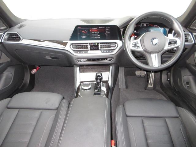 4シリーズ 420iグランクーペMスポーツハイラインパッケージ /ワンオーナー/禁煙車/純正メモリーナビ/衝突軽減ブレーキ/バックカメラ/全周囲カメラ/障害物センサー/ETC/ドラレコ/ブルートゥースオーディオ/ワイヤレス充電/本革シート/電動シート/純正AW/(10枚目)