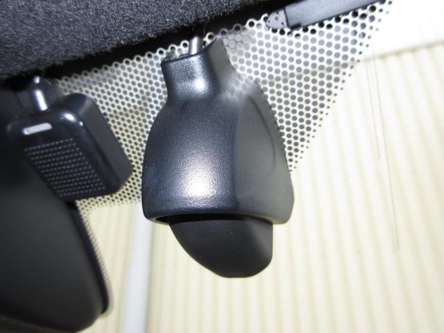 Ｎ－ＯＮＥ ＲＳ　ホンダセンシング純正８インチメモリーナビＢｌｕｅｔｏｏｔｈドラレコＥＴＣＲカメラワンオーナー　サイドカーテンエアバック　記録簿　禁煙　クリアランスソナー　シートヒータ　横滑り防止機能　インテリキー（4枚目）