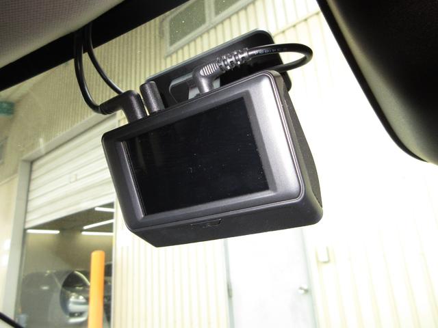 ヴェゼル e:HEVZ ホンダセンシングホンダコネクトディスプレイBluetoothドラレコRカメラETC 衝突回避支援ブレーキ機能 パノラミックビューモニター スマキ Pトランク フルオートエアコン Dレコ エアバッグ(4枚目)