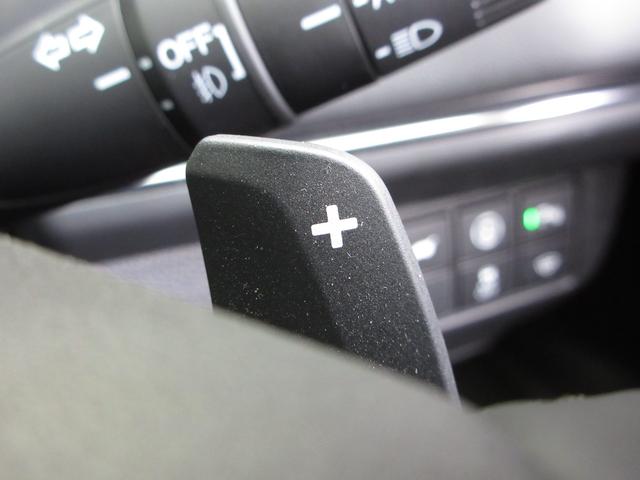 ヴェゼル e:HEVZ ホンダセンシングホンダコネクトディスプレイBluetoothドラレコRカメラETC 衝突回避支援ブレーキ機能 パノラミックビューモニター スマキ Pトランク フルオートエアコン Dレコ エアバッグ(15枚目)