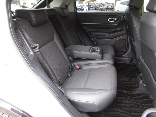 ヴェゼル e:HEVZ ホンダセンシングホンダコネクトディスプレイBluetoothドラレコRカメラETC 衝突回避支援ブレーキ機能 パノラミックビューモニター スマキ Pトランク フルオートエアコン Dレコ エアバッグ(18枚目)