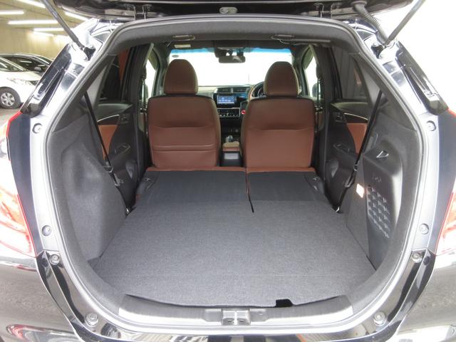 フィットハイブリッド Ｌホンダセンシング　純正メモリーナビＢｌｕｅｔｏｏｔｈドラレコＥＴＣＲカメラ　衝突被害軽減ブレーキ　バックモニター　ＬＥＤヘッドライト　ＥＴＣ車載器　ドライブレコーダー　横滑り防止　フルセグＴＶ　サイドカーテンエアバック（22枚目）