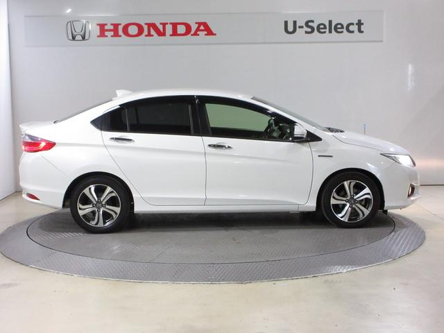 グレイス ハイブリッドＥＸ　禁煙車●ワンオーナー●サイドエアーバック●ＬＥＤライト●スマートキー●シートヒーター●アルミ●メモリーナビ●リヤカメラ●フルセグ●ＣＤ●ＤＶＤ●ＢＴ●ＭＤＨＩ●ＥＴＣ●当社点検実施車　スマートキ－（14枚目）