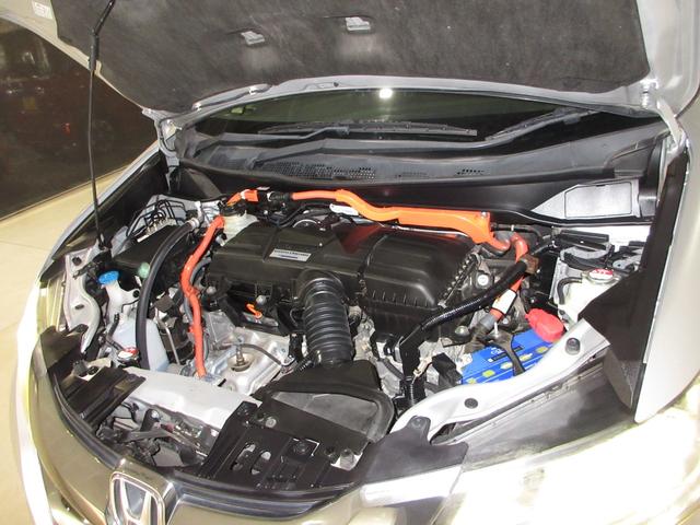 オデッセイハイブリッド ハイブリッドアブソルート・ホンダセンシングEXパック ・ワンオーナー ・禁煙 ・純正ナビ ・マルチビューカメラシステム ・ETC ・Bluetooth AUDIO ・両側電動スライドドア ・スマートキー ・ドアバイザー ・純正17インチアルミ ・1年保証(5枚目)