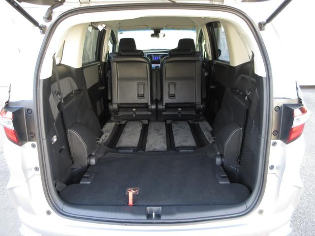 オデッセイハイブリッド ハイブリッドアブソルート・ホンダセンシングEXパック ・ワンオーナー ・禁煙 ・純正ナビ ・マルチビューカメラシステム ・ETC ・Bluetooth AUDIO ・両側電動スライドドア ・スマートキー ・ドアバイザー ・純正17インチアルミ ・1年保証(19枚目)