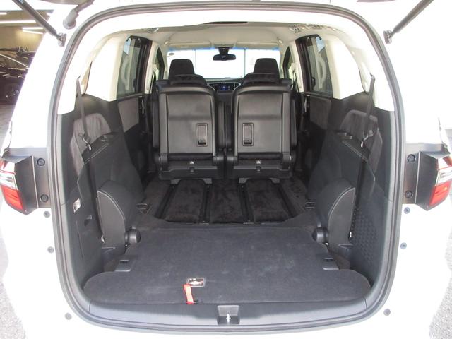 オデッセイハイブリッド ハイブリッドアブソルート・EXホンダセンシング 純正9インチメモリーナビBluetoothETCRカメラ 衝突被害軽減S Bカメラ PWシート LEDライト 地上デジタル Pアシスト 3列シート オートクルーズ オートエアコン USB ESC 禁煙(23枚目)