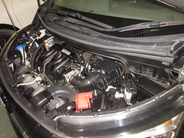 フリード Ｇ・ホンダセンシング　・雹害（ひょう害）現状車　・走行３万２千キロ　・車検２年付　・純正９インチナビ　・リアカメラ　・ＥＴＣ　・Ｂｌｕｅｔｏｏｔｈ　ＡＵＤＩＯ　・両側電動スライドドア　・Ｓパッケージ　・ドアバイザー　・禁煙（6枚目）