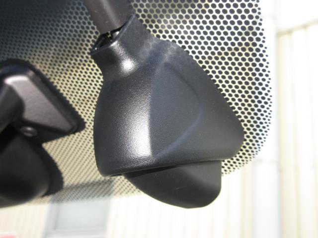 フリード Ｇ・ホンダセンシング　・雹害（ひょう害）現状車　・走行３万２千キロ　・車検２年付　・純正９インチナビ　・リアカメラ　・ＥＴＣ　・Ｂｌｕｅｔｏｏｔｈ　ＡＵＤＩＯ　・両側電動スライドドア　・Ｓパッケージ　・ドアバイザー　・禁煙（7枚目）