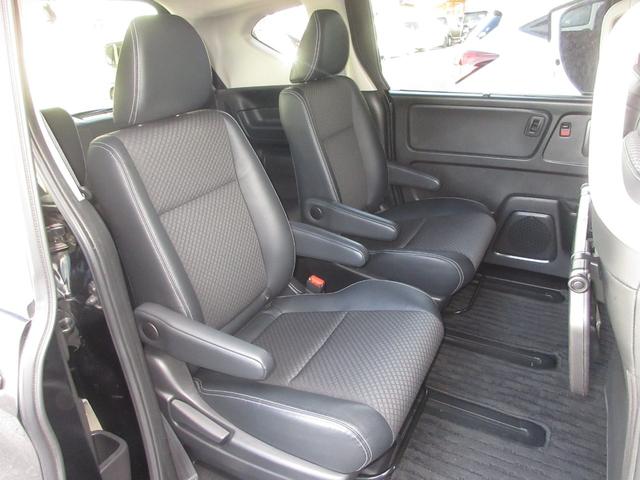 フリード Ｇ・ホンダセンシング　・雹害（ひょう害）現状車　・走行３万２千キロ　・車検２年付　・純正９インチナビ　・リアカメラ　・ＥＴＣ　・Ｂｌｕｅｔｏｏｔｈ　ＡＵＤＩＯ　・両側電動スライドドア　・Ｓパッケージ　・ドアバイザー　・禁煙（17枚目）