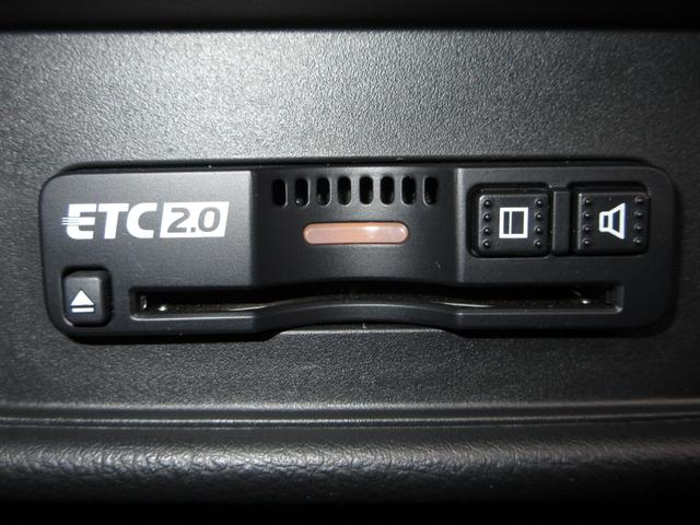 オデッセイ アブソルート　純正１０インチメモリーナビＢｌｕｅｔｏｏｔｈＥＴＣＲカメラワンオーナー　緊急ブレーキ　アラウンドビューモニター　スマートキー＆プッシュスタート　盗難防止　ダブルエアコン　ＰＷシート　クルーズＣ　記録簿（9枚目）