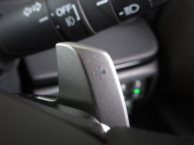 オデッセイ アブソルート　純正１０インチメモリーナビＢｌｕｅｔｏｏｔｈＥＴＣＲカメラワンオーナー　緊急ブレーキ　アラウンドビューモニター　スマートキー＆プッシュスタート　盗難防止　ダブルエアコン　ＰＷシート　クルーズＣ　記録簿（12枚目）