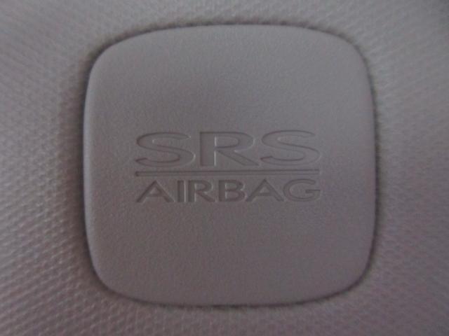 レヴォーグ 1.6GTアイサイトSスタイル 衝突軽減ブレーキ/フルセグTV/ドライブレコーダー/ETC/バックモニター/LEDライト/スマートキー/純正アルミ/横滑り防止装置(13枚目)