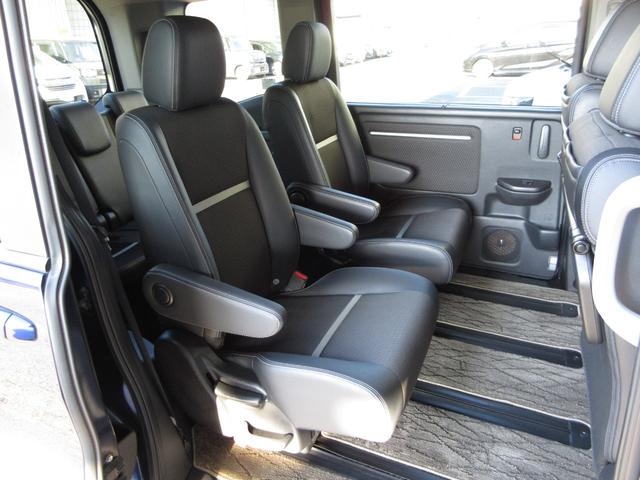 ステップワゴンスパーダ スパーダ・クールスピリットホンダセンシング　純正９インチメモリーナビＢｌｕｅｔｏｏｔｈドラレコＥＴＣＲカメラワンオーナー　サイドエアバック　スマートキ　アラウンドビューモニター　左右電動スライドドア　バックモニタ　Ｗエアコン　地ＴＶ　ナビ＆ＴＶ（17枚目）