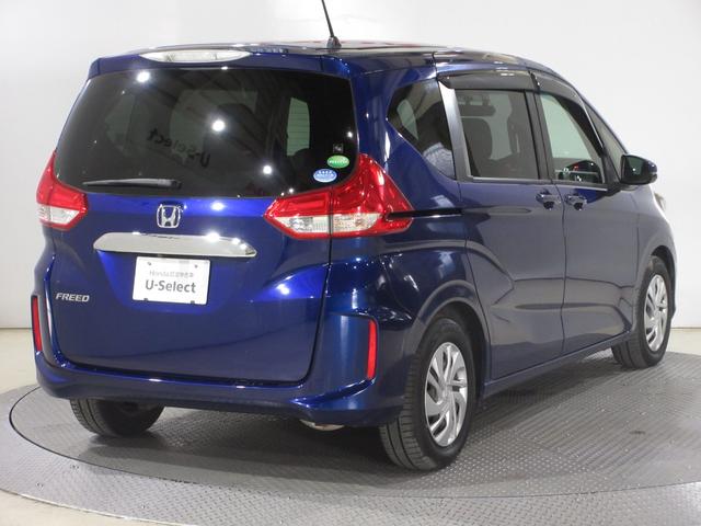 フリード Ｇ　純正メモリーナビＢｌｕｅｔｏｏｔｈドラレコＥＴＣＲカメラワンオーナー　片側電動両側スライドドア　記録簿　３列シート　パワーウインドウ　地デジ　イモビ　ＶＳＡ　ドライブレコーダー　エアコン　エアバッグ（7枚目）