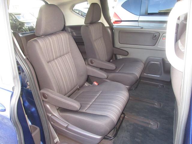 フリード Ｇ　純正メモリーナビＢｌｕｅｔｏｏｔｈドラレコＥＴＣＲカメラワンオーナー　片側電動両側スライドドア　記録簿　３列シート　パワーウインドウ　地デジ　イモビ　ＶＳＡ　ドライブレコーダー　エアコン　エアバッグ（15枚目）