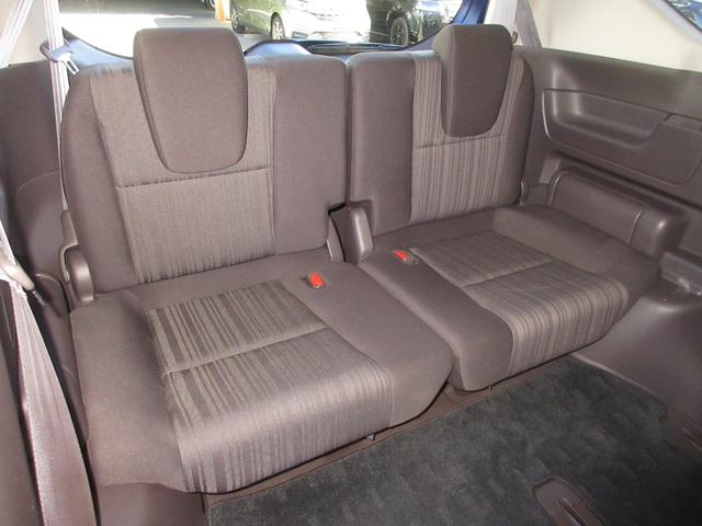 フリード Ｇ　純正メモリーナビＢｌｕｅｔｏｏｔｈドラレコＥＴＣＲカメラワンオーナー　片側電動両側スライドドア　記録簿　３列シート　パワーウインドウ　地デジ　イモビ　ＶＳＡ　ドライブレコーダー　エアコン　エアバッグ（16枚目）