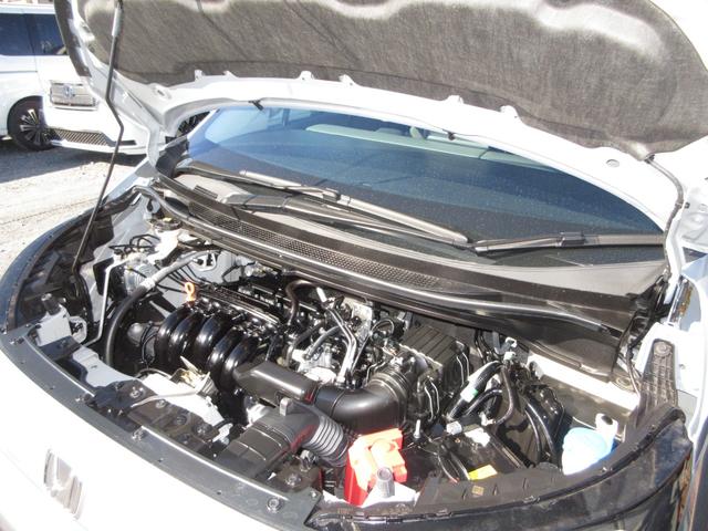 フリード クロスター　禁煙車ホンダセンシング純正１１．４インチメモリーナビＢｌｕｅｔｏｏｔｈドラレコＥＴＣＲカメラワンオーナー　ＥＣＯＮモード　地デジフルセグ　両側電動パワースライドドア　後カメラ　禁煙車両　ＵＳＢ　ＥＳＣ（3枚目）