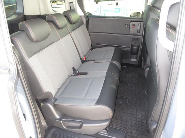 フリード クロスター　禁煙車ホンダセンシング純正１１．４インチメモリーナビＢｌｕｅｔｏｏｔｈドラレコＥＴＣＲカメラワンオーナー　ＥＣＯＮモード　地デジフルセグ　両側電動パワースライドドア　後カメラ　禁煙車両　ＵＳＢ　ＥＳＣ（18枚目）