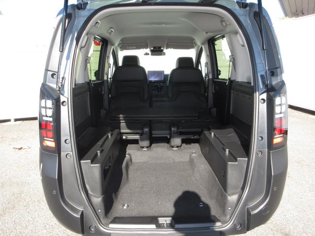 フリード クロスター　禁煙車ホンダセンシング純正１１．４インチメモリーナビＢｌｕｅｔｏｏｔｈドラレコＥＴＣＲカメラワンオーナー　ＥＣＯＮモード　地デジフルセグ　両側電動パワースライドドア　後カメラ　禁煙車両　ＵＳＢ　ＥＳＣ（19枚目）