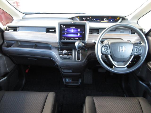 フリード Ｇ・ホンダセンシング　純正９インチメモリーナビＢｌｕｅｔｏｏｔｈＥＴＣＲカメラワンオーナー　Ｆセグ　追突被害軽減ブレーキ　ｉストップ　Ｗエアバッグ　パワーウィンドウ　１オ－ナ－　アクティブクルーズコントロール　スマートキ（8枚目）