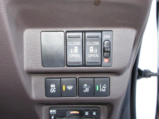 フリード Ｇ・ホンダセンシング　純正９インチメモリーナビＢｌｕｅｔｏｏｔｈＥＴＣＲカメラワンオーナー　Ｆセグ　追突被害軽減ブレーキ　ｉストップ　Ｗエアバッグ　パワーウィンドウ　１オ－ナ－　アクティブクルーズコントロール　スマートキ（12枚目）