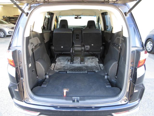 オデッセイ アブソルート・ＥＸ　１年保証（距離無制限）　禁煙車　２０２４年製タイヤ　Ｂｌｕｅｔｏｏｔｈ　リア席モニター　全周囲カメラ　ＵＳＢポート　両側電動スライドドア　ブラインドインフォメーション　ＭＴモード　電動シート　ＨＤＭＩ（8枚目）