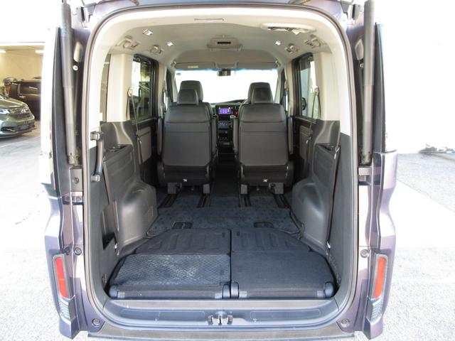 ステップワゴンスパーダ スパーダ・クールスピリット　ホンダセンシング　メモリーナビ　マルチビューカメラ　後席モニター　シートヒーター　ＥＴＣ　ＬＥＤヘッドライト　ワンオーナー　７人乗り（12枚目）