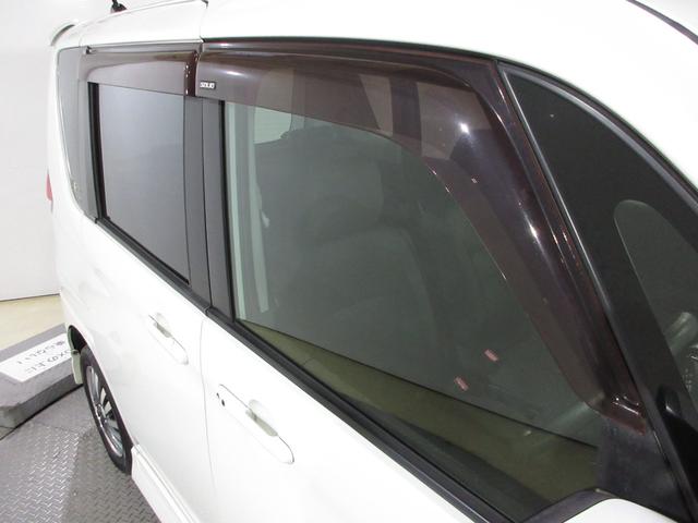 ソリオ Ｘ　禁煙車　ナビ　ドアバイザー　両側スライド片側電動　ＡＡＣ　運転席エアバック　ナビ・ＴＶ　禁煙車両　パワーステアリング　パワーウィンドウ　キ－フリ－　サイドエアバッグ　ＡＢＳ　盗難防止システム（7枚目）