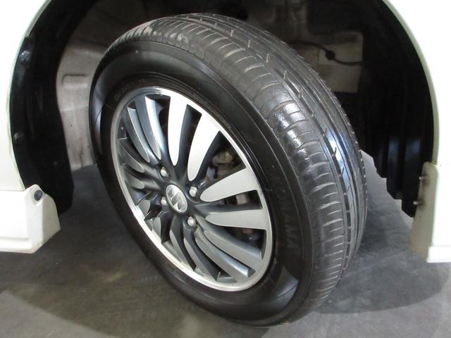 ソリオ Ｘ　禁煙車　ナビ　ドアバイザー　両側スライド片側電動　ＡＡＣ　運転席エアバック　ナビ・ＴＶ　禁煙車両　パワーステアリング　パワーウィンドウ　キ－フリ－　サイドエアバッグ　ＡＢＳ　盗難防止システム（19枚目）