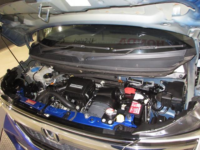 N-BOXカスタム G・Lターボホンダセンシング 衝突軽減ブレーキ/認定中古車/ワンセグTV/メモリーナビ/ETC/ドライブレコーダー/バックモニター/両側電動スライドドア/シートヒーター/LEDライト/スマートキー/横滑り防止装置/純正アルミ PW(3枚目)