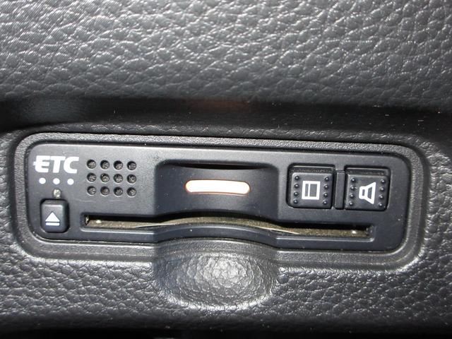 N-BOXカスタム G・Lターボホンダセンシング 衝突軽減ブレーキ/認定中古車/ワンセグTV/メモリーナビ/ETC/ドライブレコーダー/バックモニター/両側電動スライドドア/シートヒーター/LEDライト/スマートキー/横滑り防止装置/純正アルミ PW(10枚目)