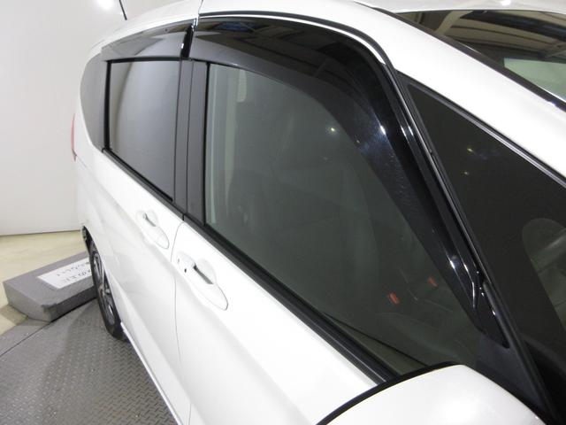 フリード G ホンダセンシング純正メモリーナビBluetoothETCRカメラワンオーナー AUTOライト Aクルーズ 記録簿 3列シート カーテンエアバック LEDヘッドライト パワーウインドウ 地デジ イモビ(8枚目)