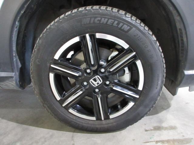 ヴェゼル ｅ：ＨＥＶＸ　ホンダセンシング純正メモリーナビＢｌｕｅｔｏｏｔｈＥＴＣＲカメラワンオーナー　前後障害物センサー　ＡＡＣ　１オーナ　イモビライザー　スマ－トキ－　誤発進抑制　ＰＷ　リアカメラ　クルコン　ＥＳＣ　ＡＢＳ（21枚目）