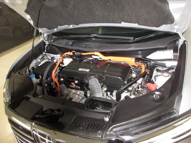 オデッセイハイブリッド ｅ：ＨＥＶアブソルート・ＥＸ　ホンダセンシング純正１０インチメモリーナビＢｌｕｅｔｏｏｔｈドラレコＥＴＣＲカメラワンオーナー　電動Ｒゲート　ＬＥＤライト　シ－トヒ－タ－　両側ＰＳＤ　パワ－シ－ト　Ｐアシスト　整備記録簿　フルセグ（3枚目）